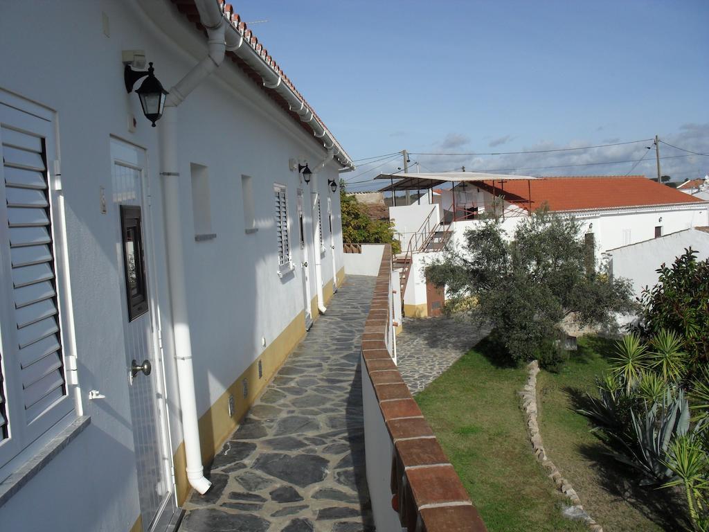 فيلا ريغينغوس دي مونسارازفي Casa De Campo Quinta Sao Jorge المظهر الخارجي الصورة